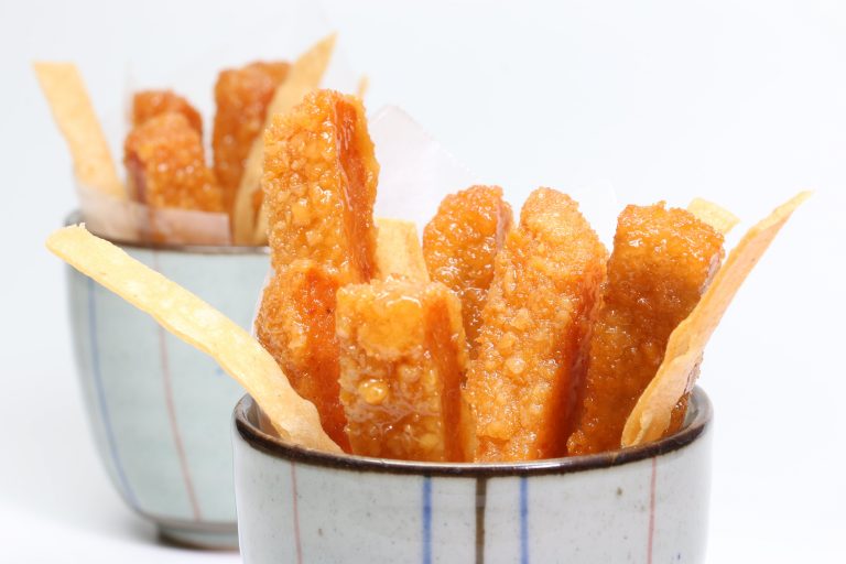 PALITOS DE POLLO CARAMELIZADOS-min